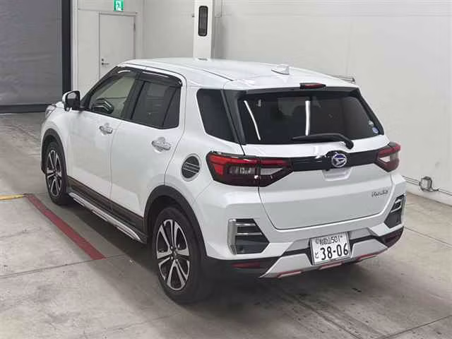 DAIHATSU ROCKY