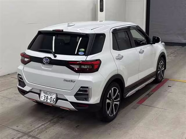 DAIHATSU ROCKY