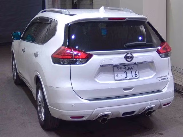 NISSAN X-TRAIL
