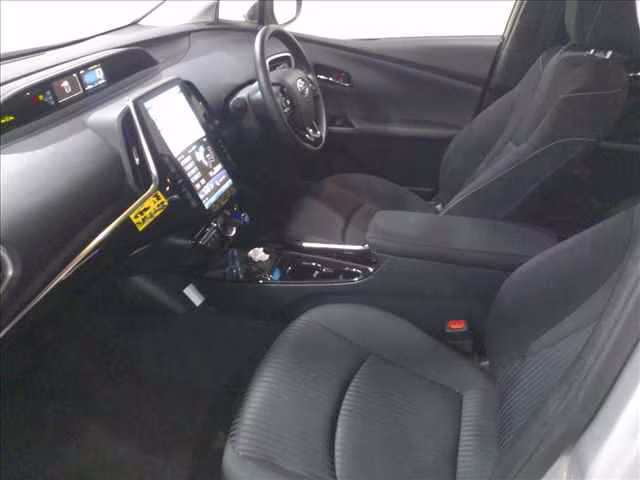 TOYOTA PRIUS PHV
