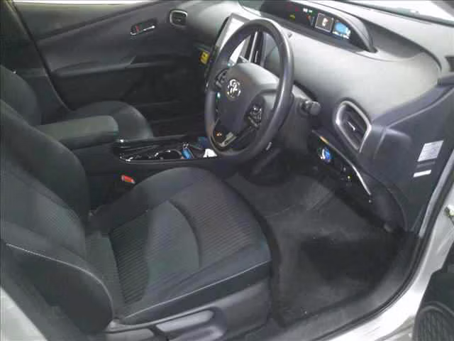 TOYOTA PRIUS PHV