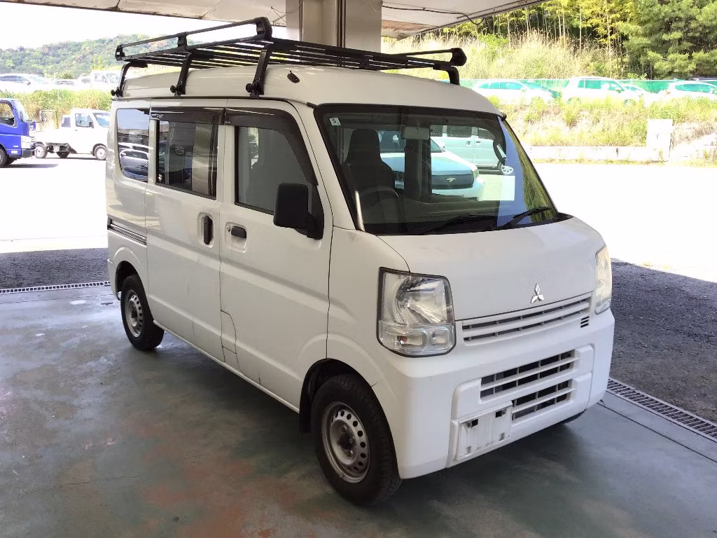 MITSUBISHI MINICAB