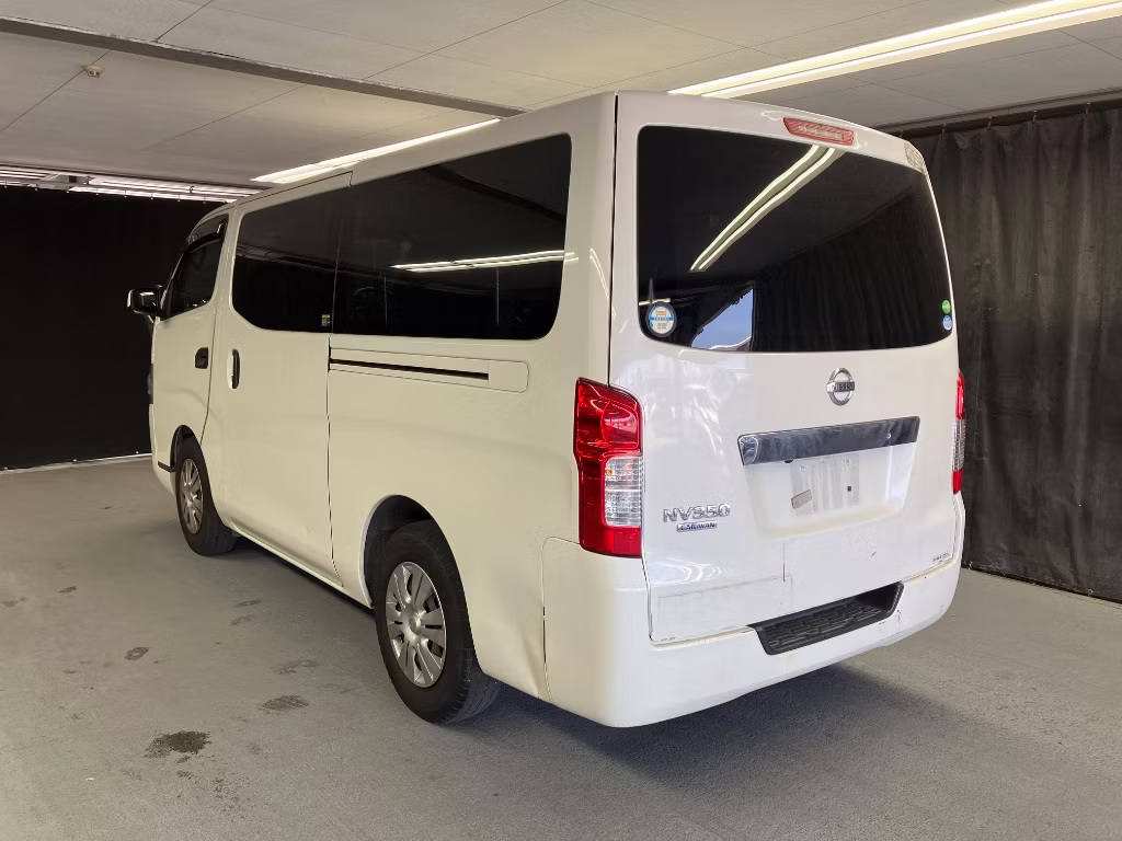 NISSAN NV350 CARAVAN