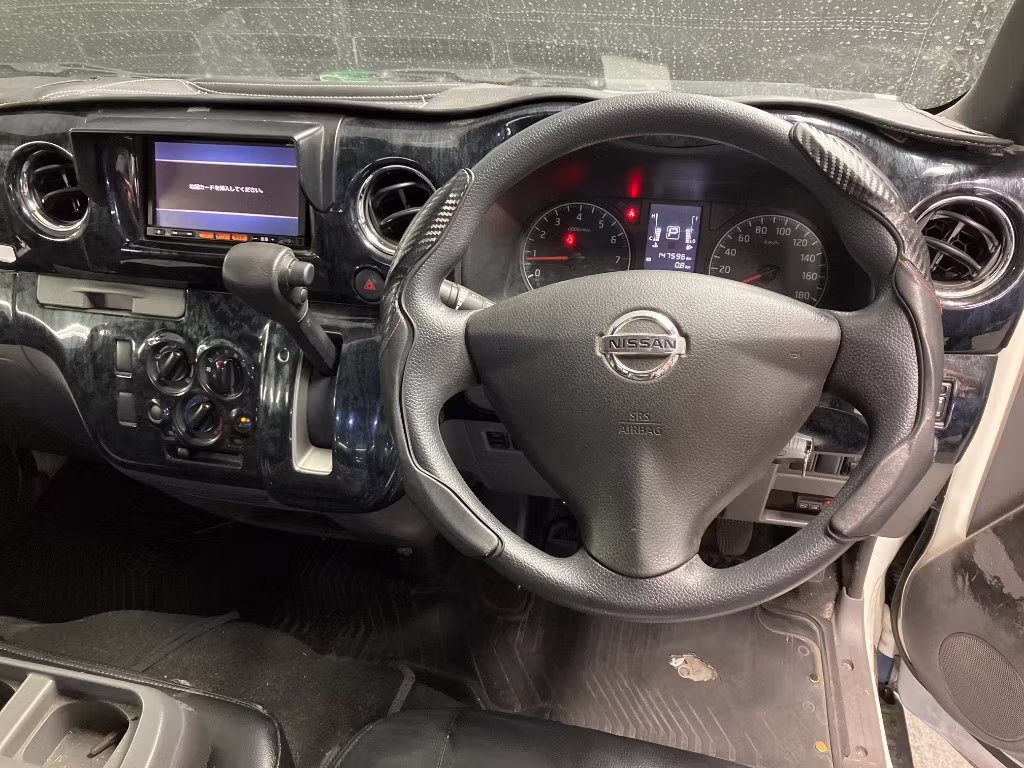 NISSAN NV350 CARAVAN