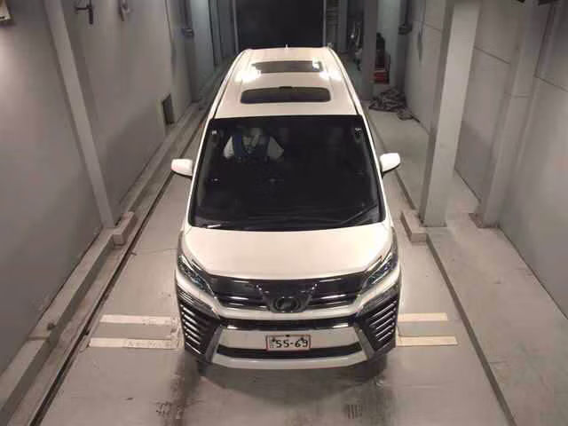 TOYOTA VELLFIRE