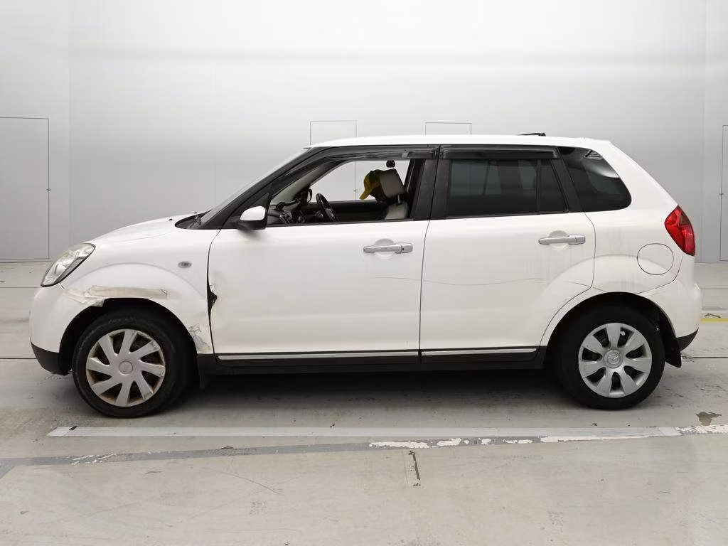 MAZDA VERISA