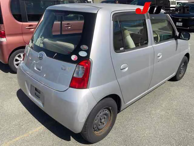 DAIHATSU ESSE