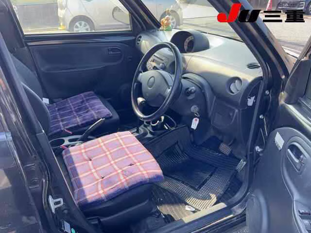 DAIHATSU ESSE