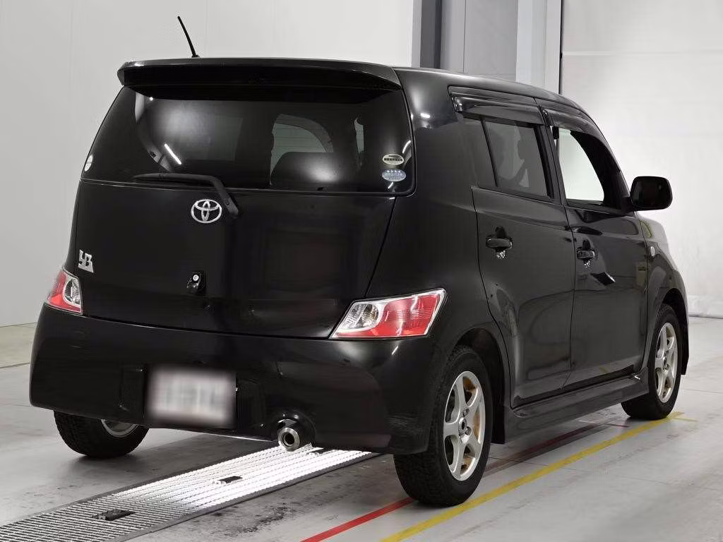 TOYOTA BB