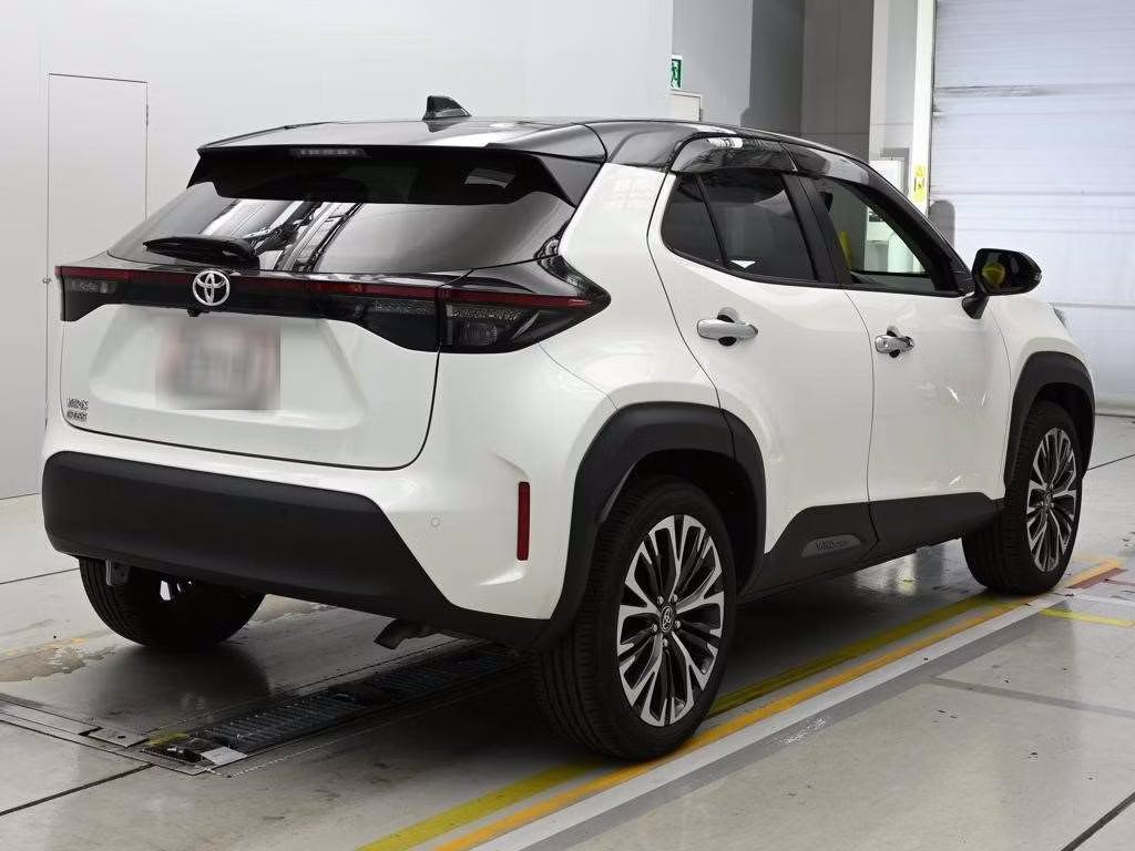 TOYOTA YARIS CROSS