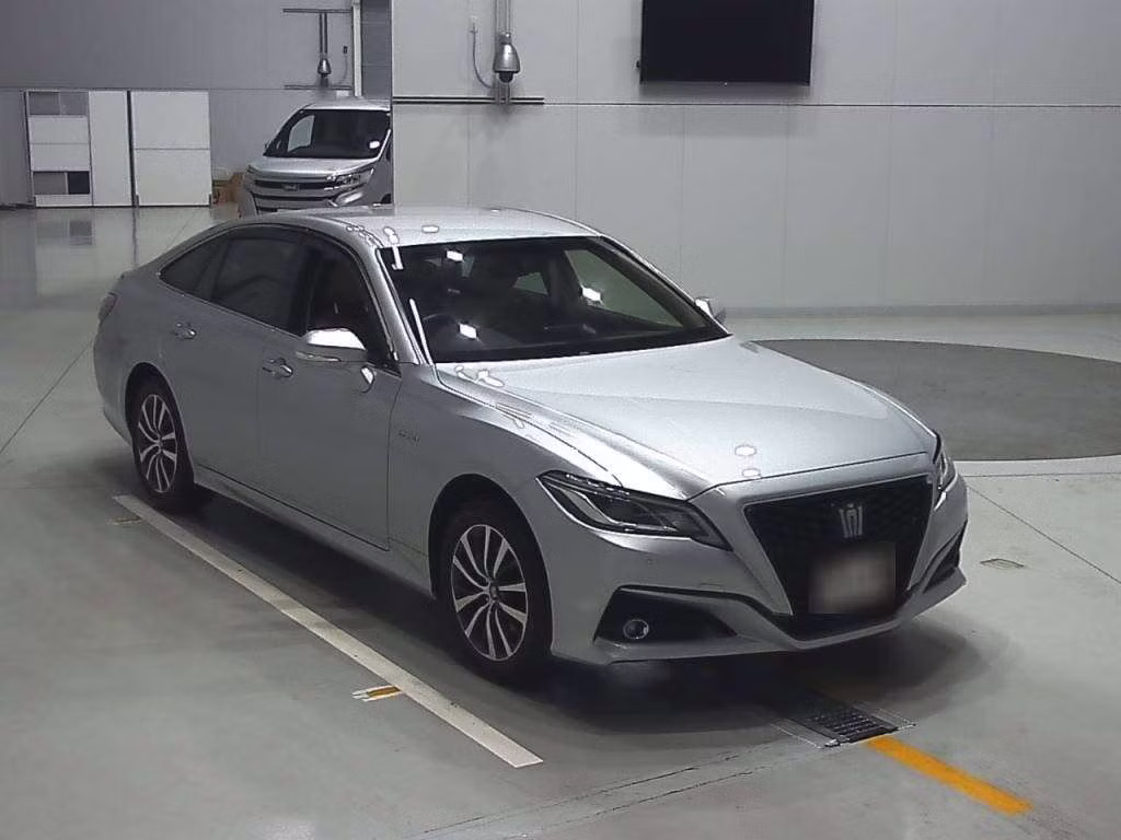 TOYOTA CROWN