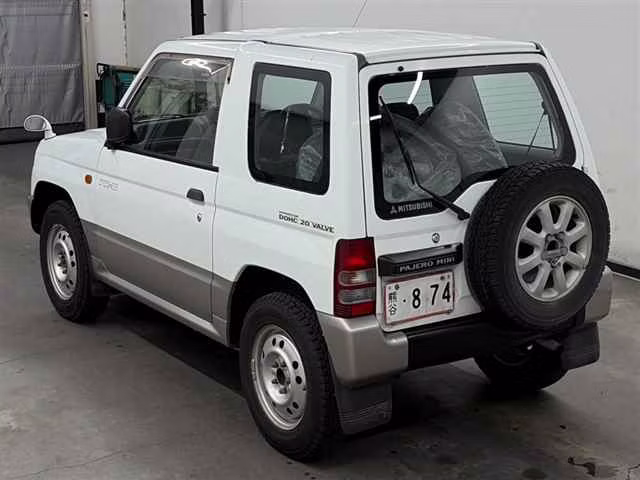 MITSUBISHI PAJERO MINI