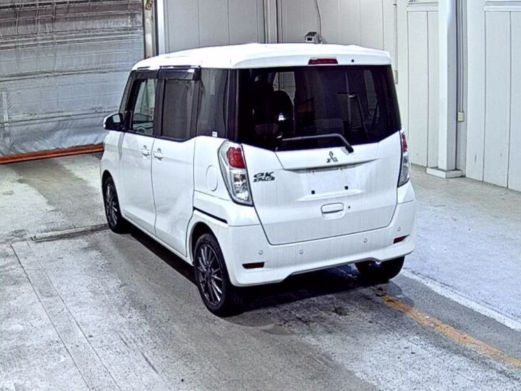 MITSUBISHI EK SPACE