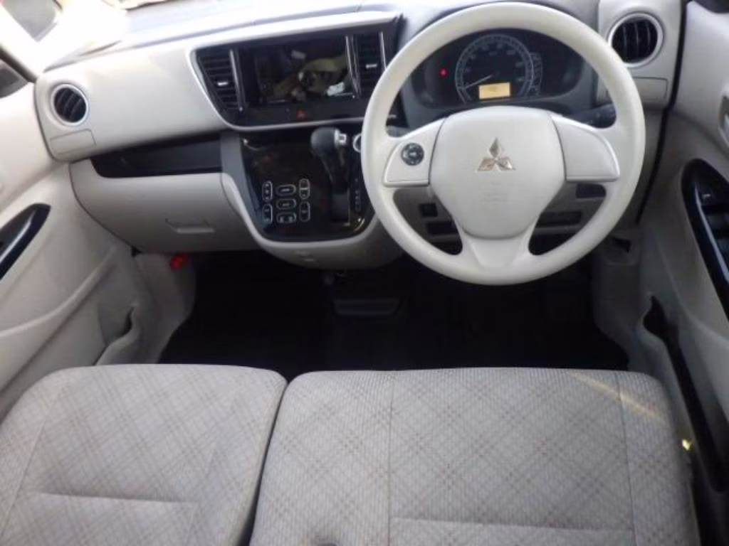 MITSUBISHI EK SPACE