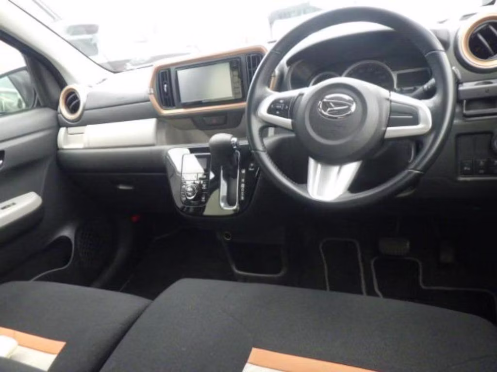 DAIHATSU BOON
