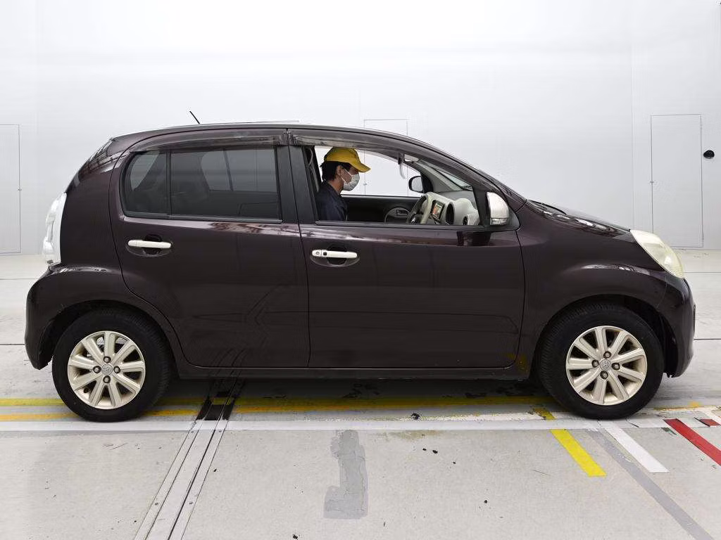TOYOTA PASSO