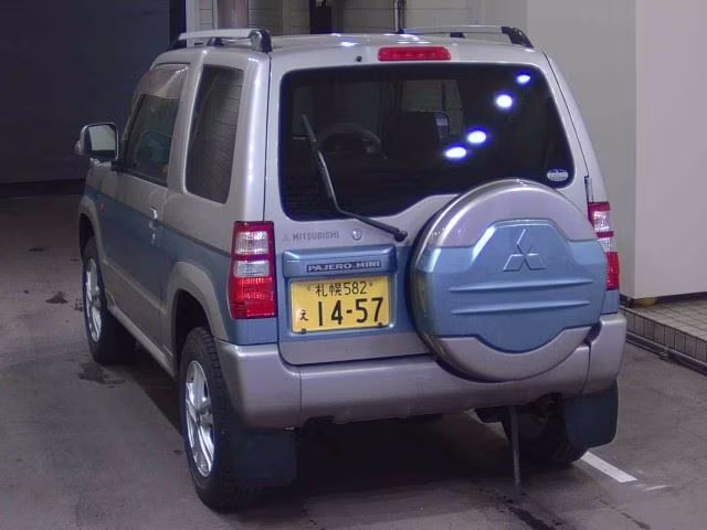 MITSUBISHI PAJERO MINI