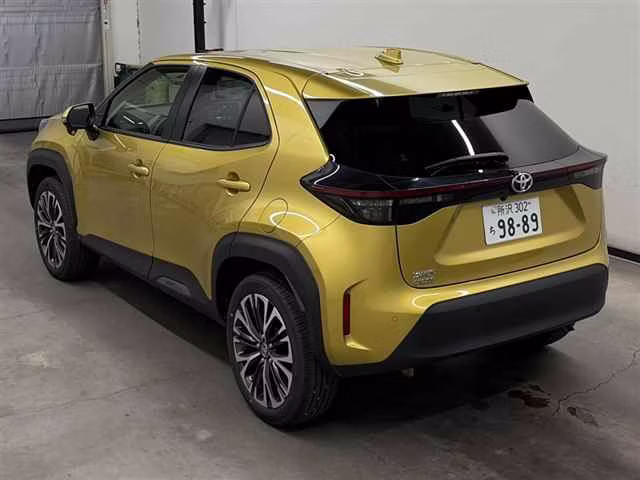 TOYOTA YARIS CROSS
