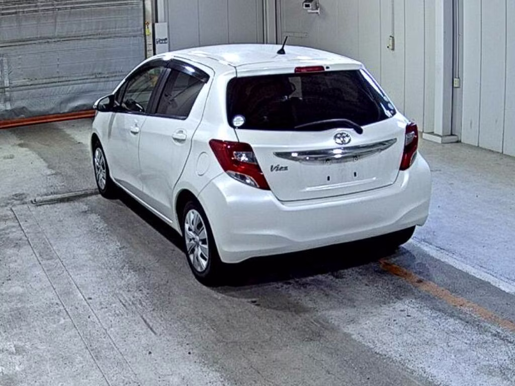 TOYOTA VITZ