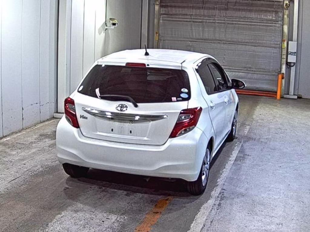 TOYOTA VITZ