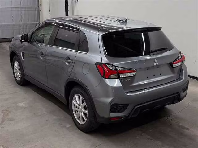 MITSUBISHI RVR