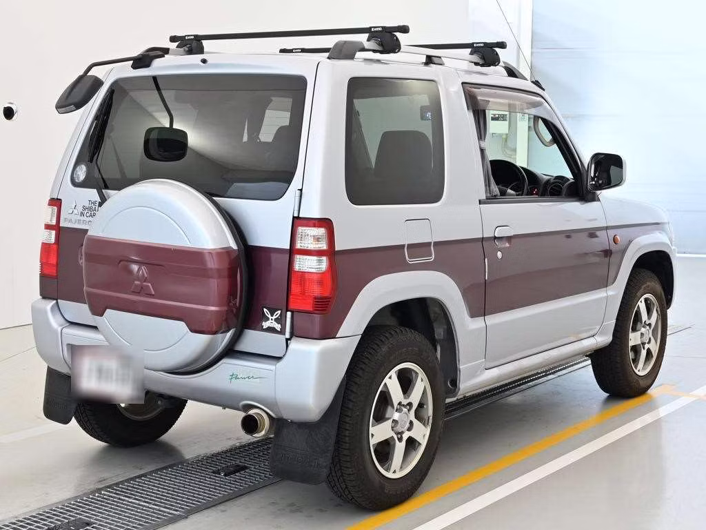 MITSUBISHI PAJERO MINI