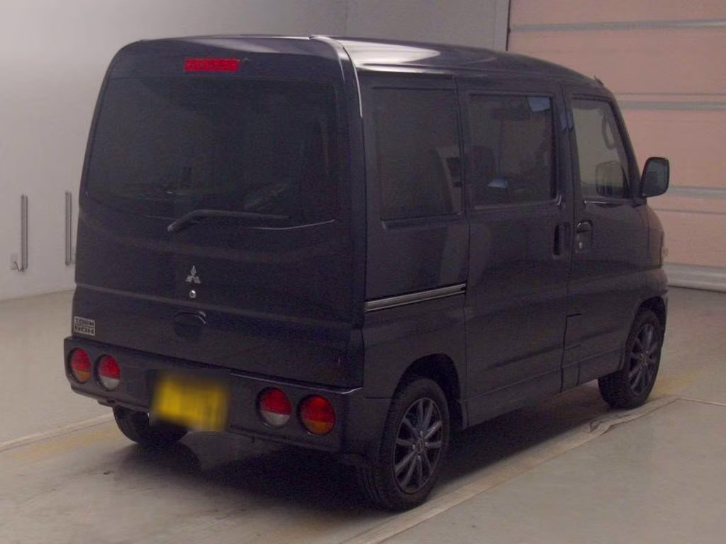 MITSUBISHI TOWN BOX