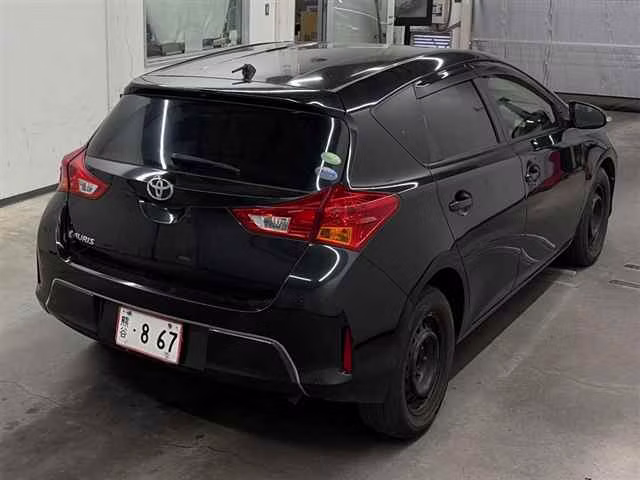 TOYOTA AURIS