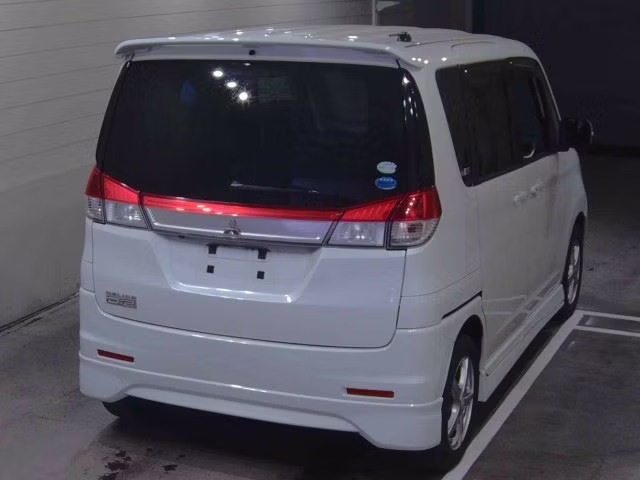 MITSUBISHI DELICA D:2