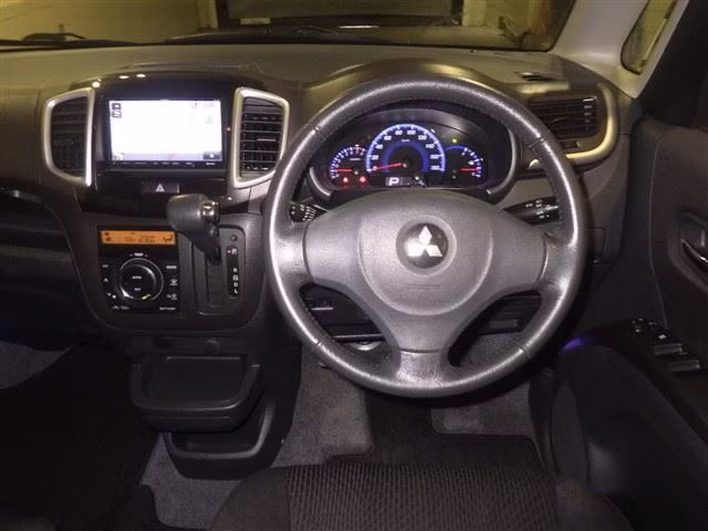 MITSUBISHI DELICA D:2