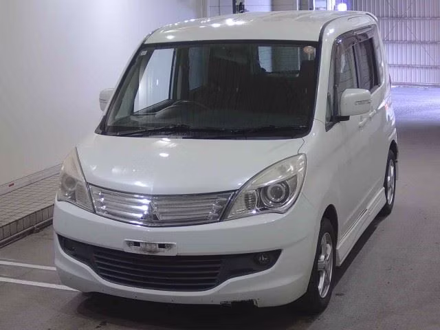 MITSUBISHI DELICA D:2