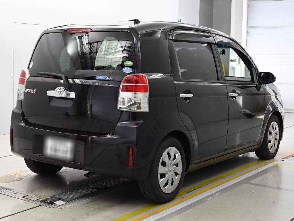 TOYOTA SPADE