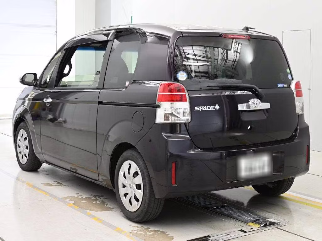 TOYOTA SPADE