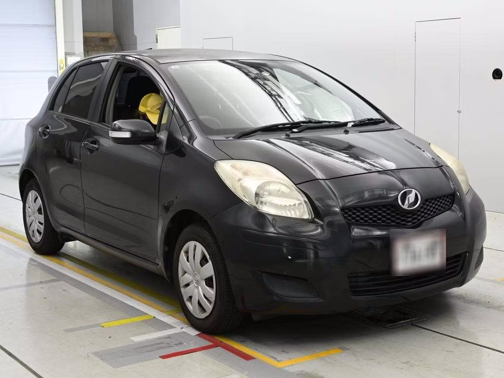 TOYOTA VITZ
