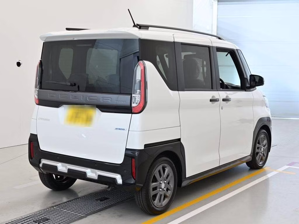 MITSUBISHI DELICA MINI