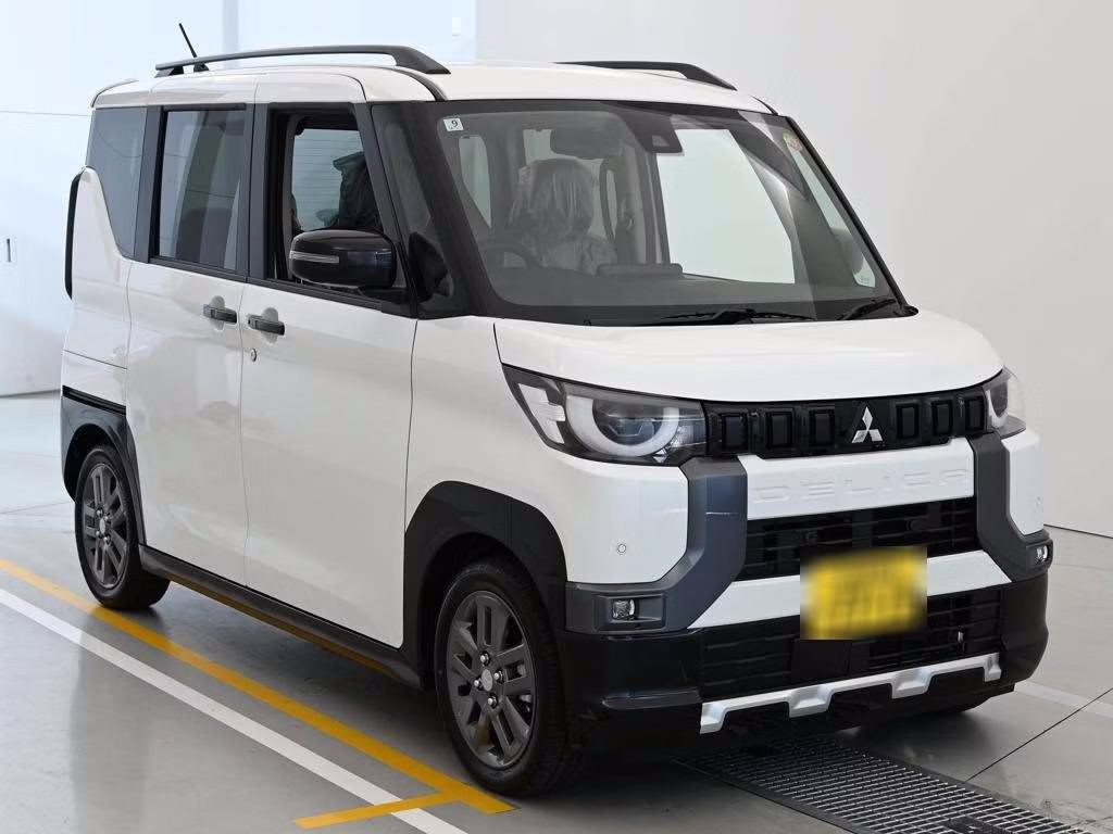 MITSUBISHI DELICA MINI