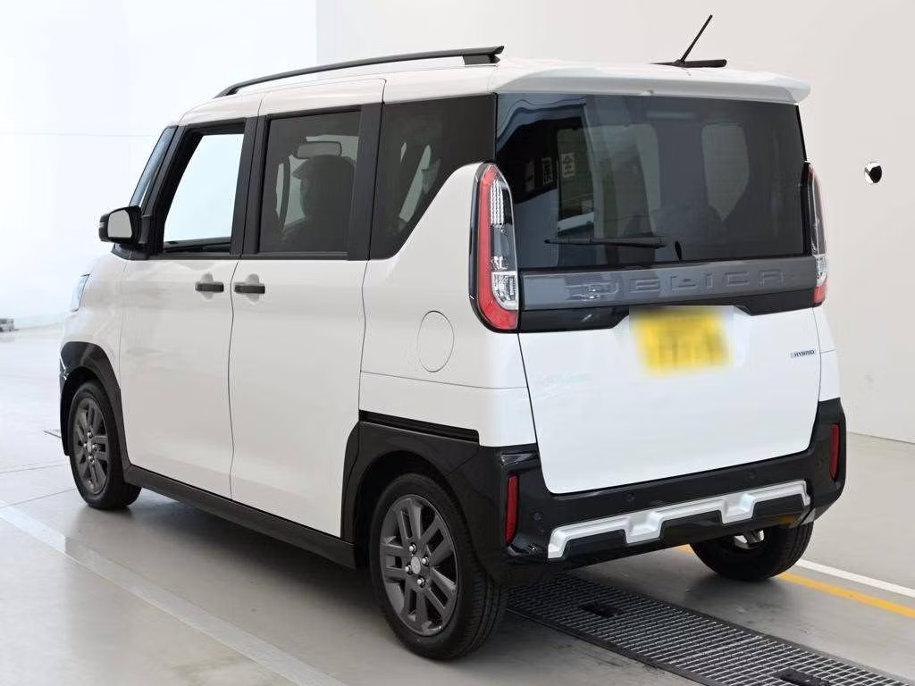 MITSUBISHI DELICA MINI