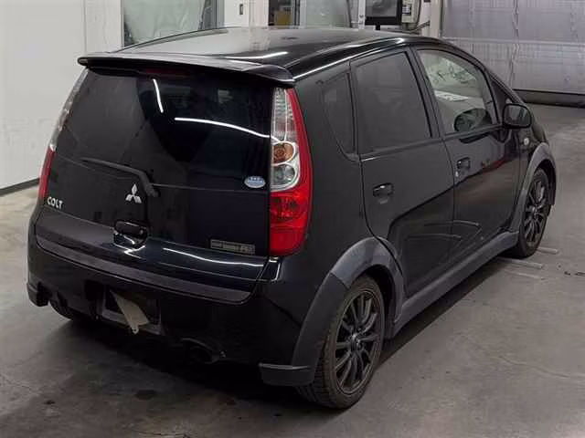 MITSUBISHI COLT