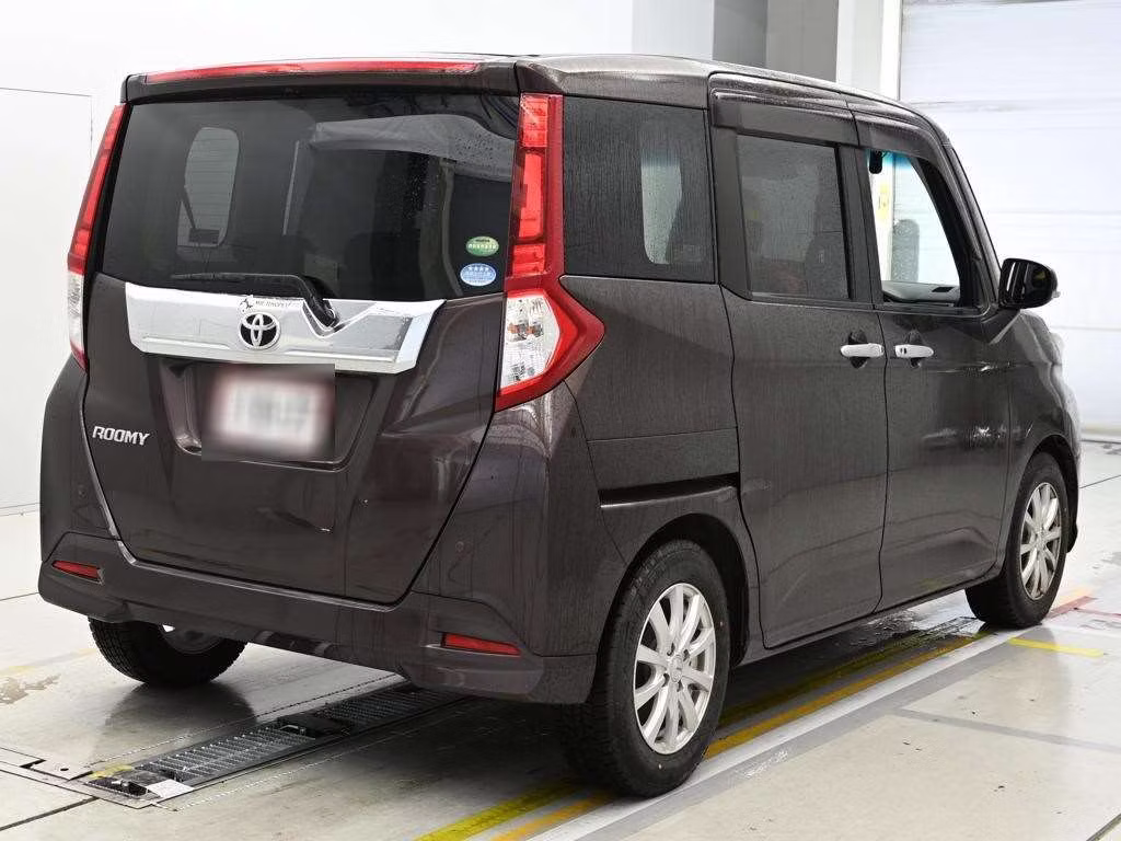 TOYOTA ROOMY