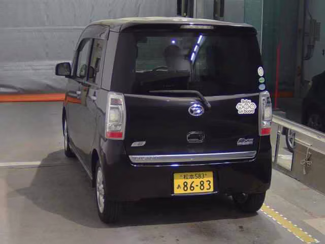 DAIHATSU TANTO EXE