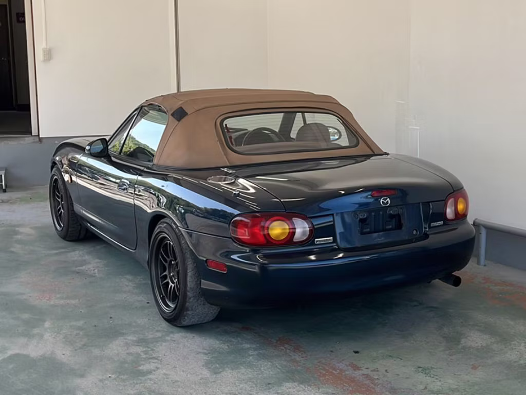 MAZDA ROADSTER
