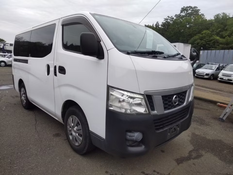 NISSAN NV350 CARAVAN