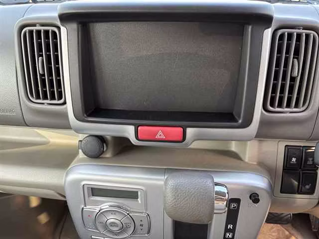 MITSUBISHI TOWN BOX