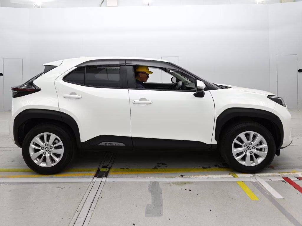 TOYOTA YARIS CROSS