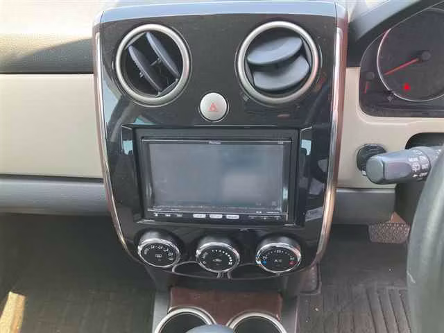 MAZDA VERISA