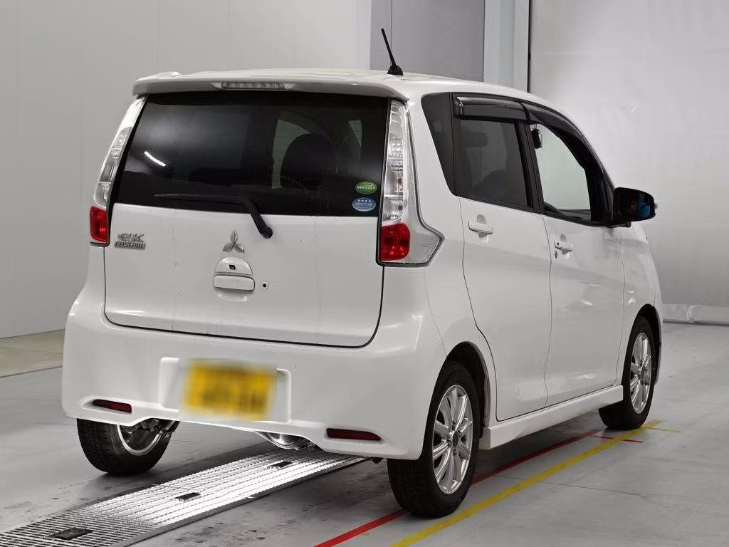 MITSUBISHI EK CUSTOM