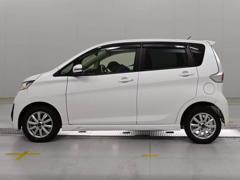 MITSUBISHI EK CUSTOM