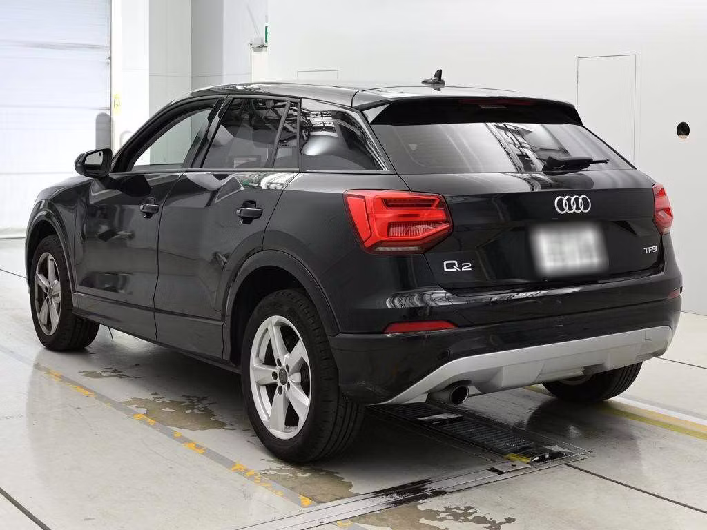 AUDI Q2