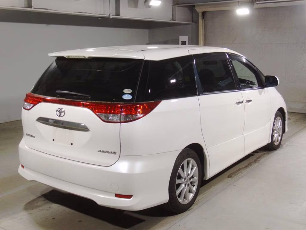 TOYOTA ESTIMA