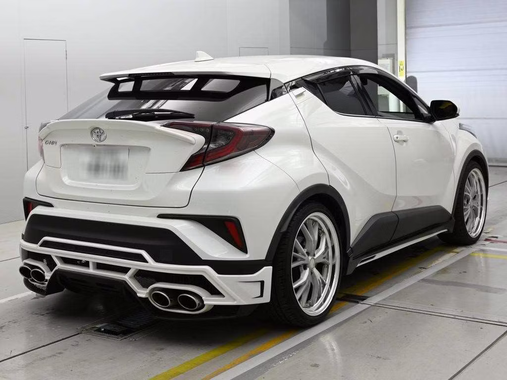 TOYOTA C-HR